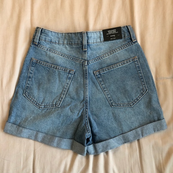 H&M Light Denim Cuffed Mom Short - Picture 3 of 5
